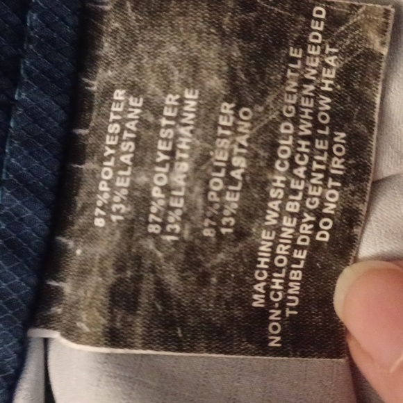 4/$60 Blue & Red Board Shorts - Size 30 - Picture 8 of 8